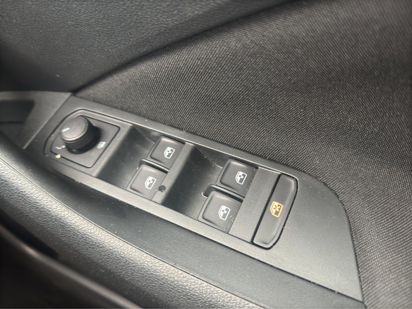 Skoda Scala 1.0 TSI SE Hatchback 5dr Petrol Manual Euro 6 (s/s) (115 ps)