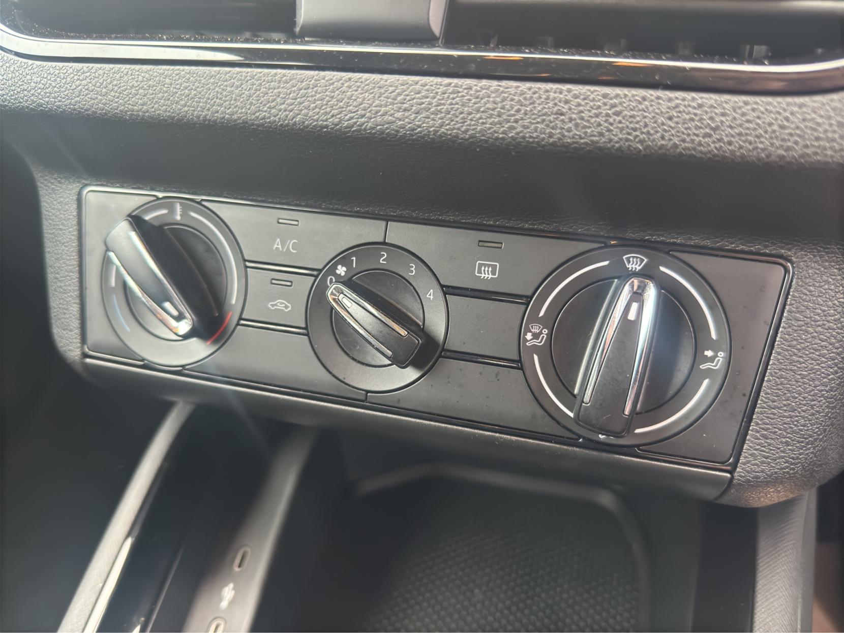 Skoda Scala 1.0 TSI SE Hatchback 5dr Petrol Manual Euro 6 (s/s) (115 ps)