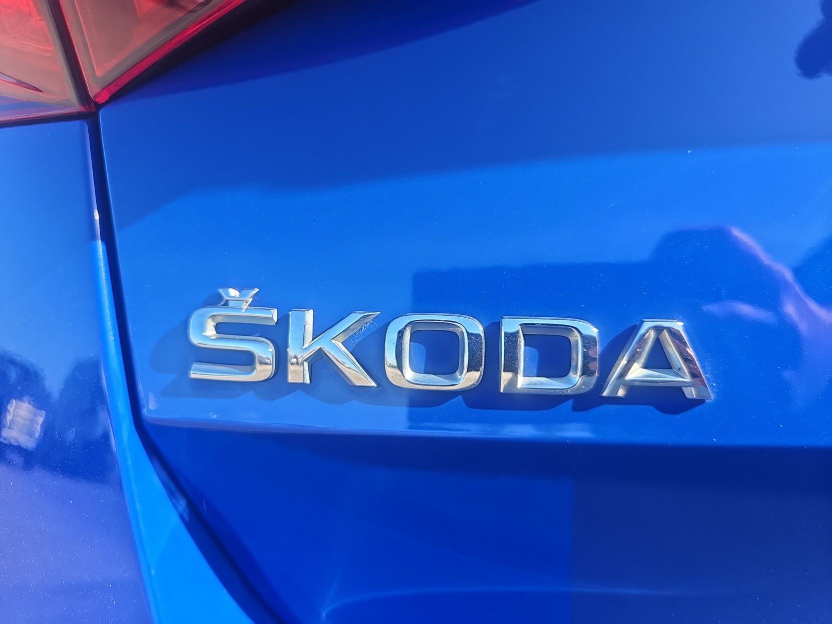 Skoda Superb 2.0 TDI SE L Executive Estate 5dr Diesel Manual Euro 6 (s/s) (150 ps)
