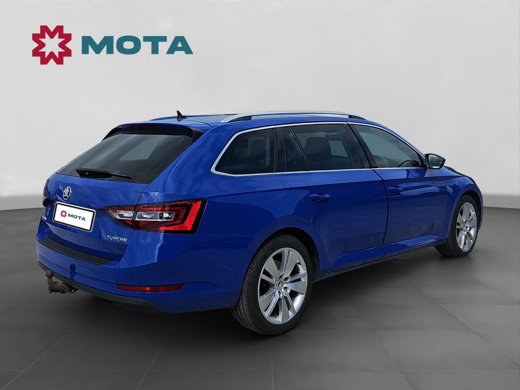 Skoda Superb 2.0 TDI SE L Executive Estate 5dr Diesel Manual Euro 6 (s/s) (150 ps)