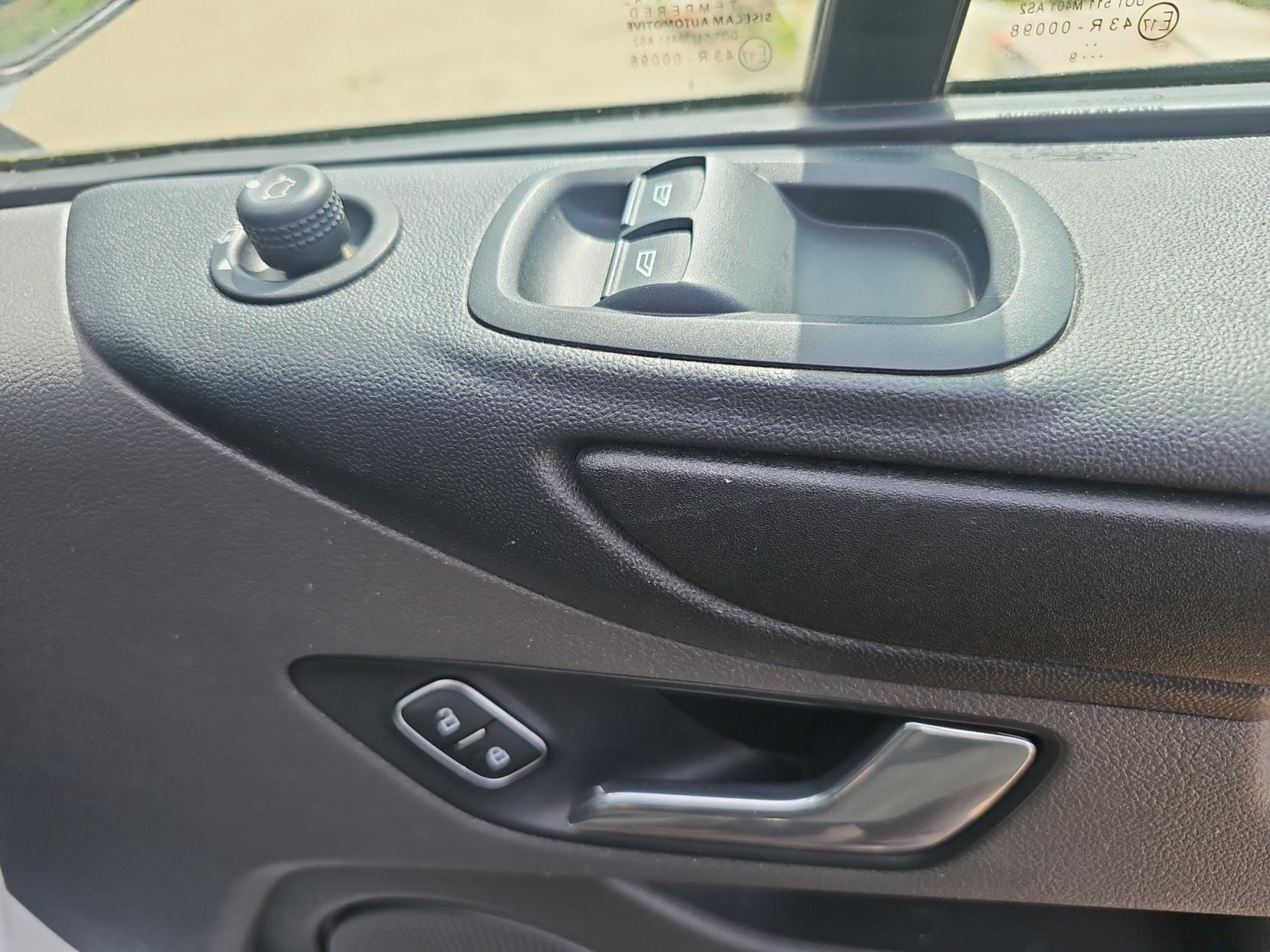 Ford Transit Custom 2.0 320 EcoBlue Trend Panel Van 5dr Diesel Manual L2 H2 Euro 6 (s/s) (130 ps)
