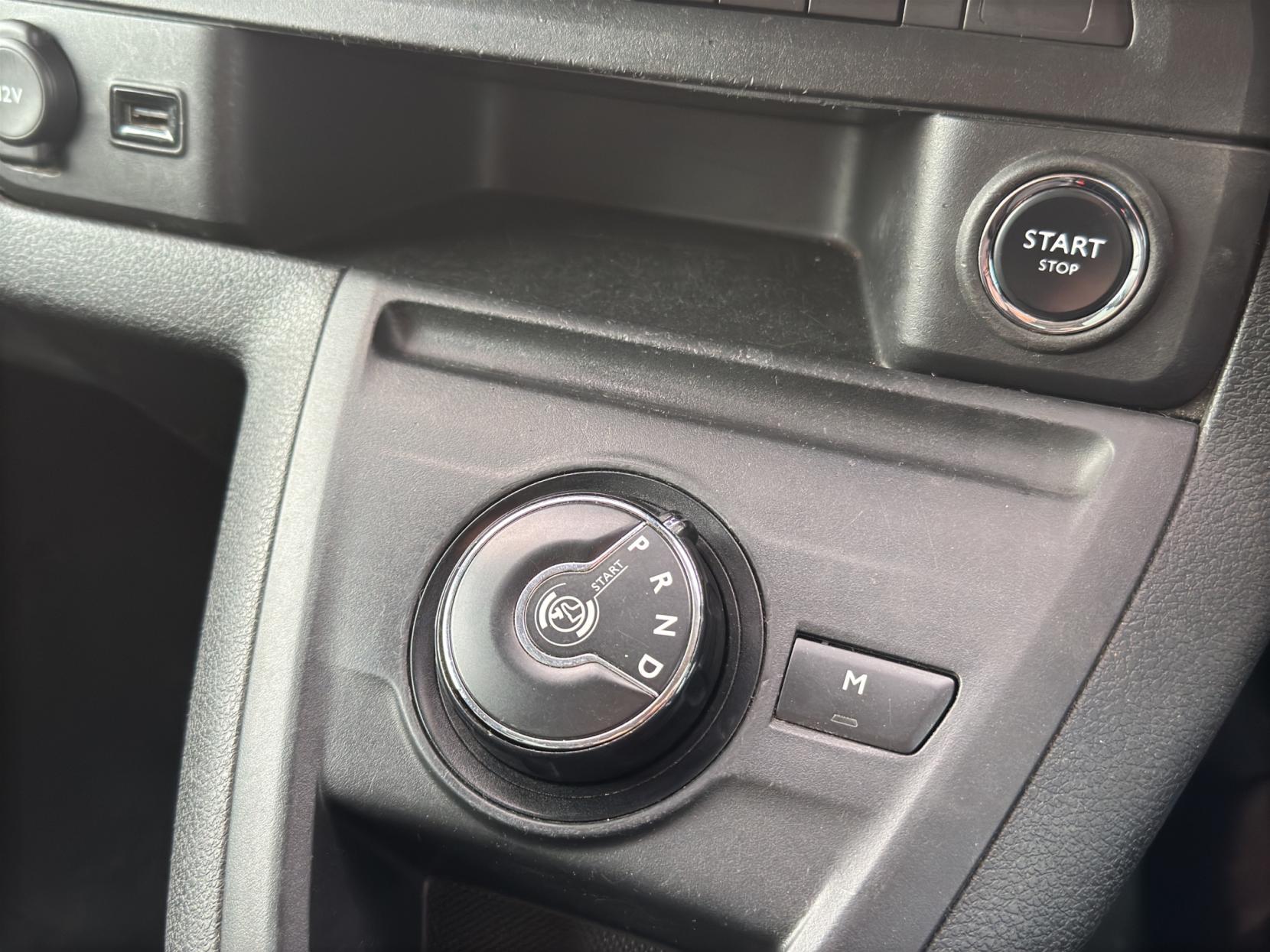 Peugeot Traveller 2.0 BlueHDi Allure Standard MPV 5dr Diesel EAT6 MWB Euro 6 (s/s) (180 ps)