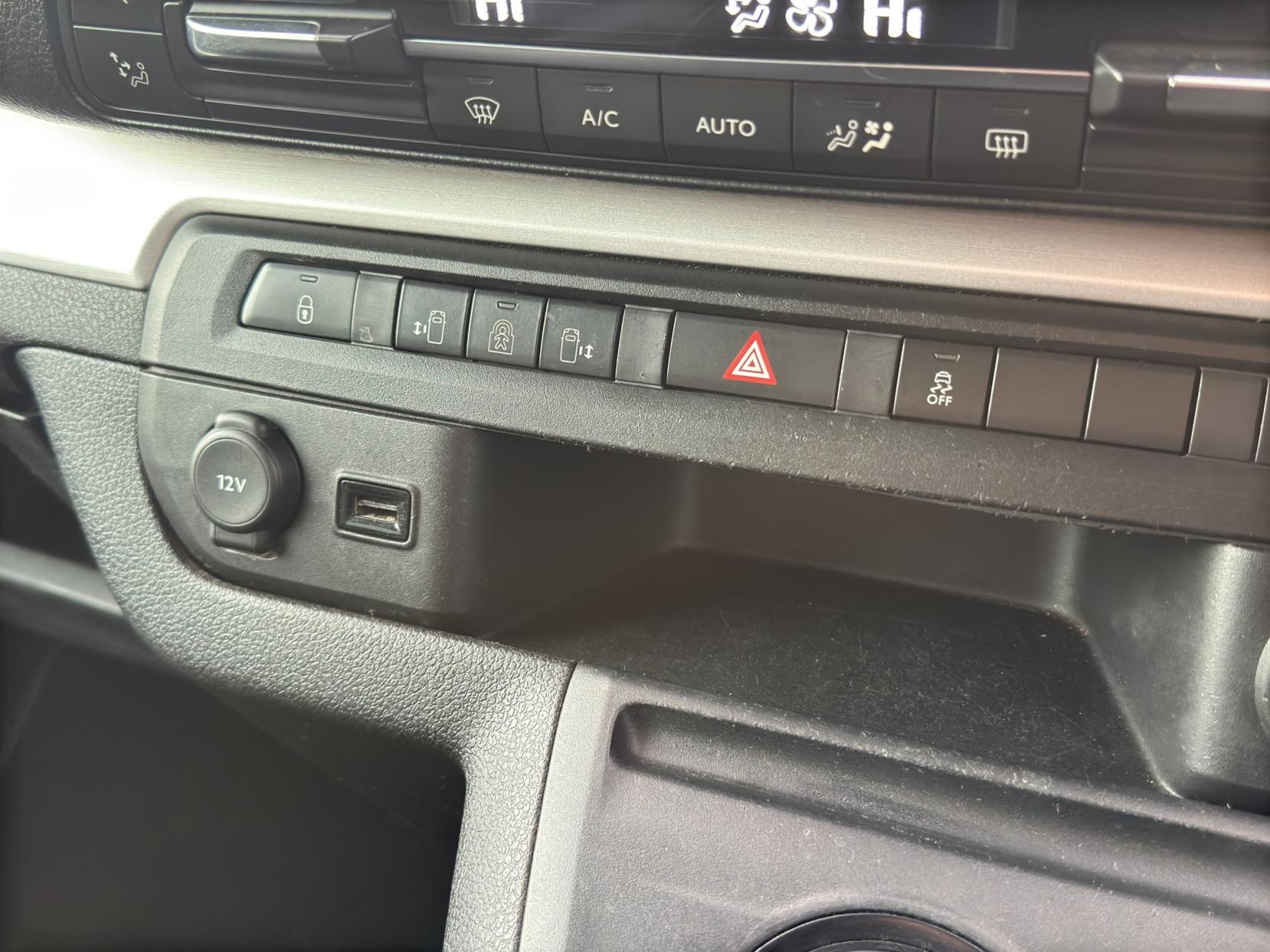 Peugeot Traveller 2.0 BlueHDi Allure Standard MPV 5dr Diesel EAT6 MWB Euro 6 (s/s) (180 ps)