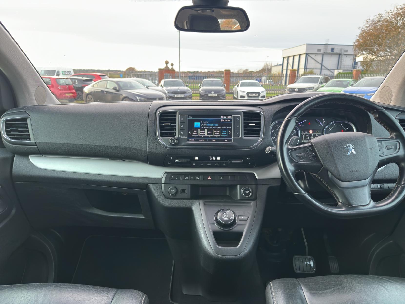 Peugeot Traveller 2.0 BlueHDi Allure Standard MPV 5dr Diesel EAT6 MWB Euro 6 (s/s) (180 ps)