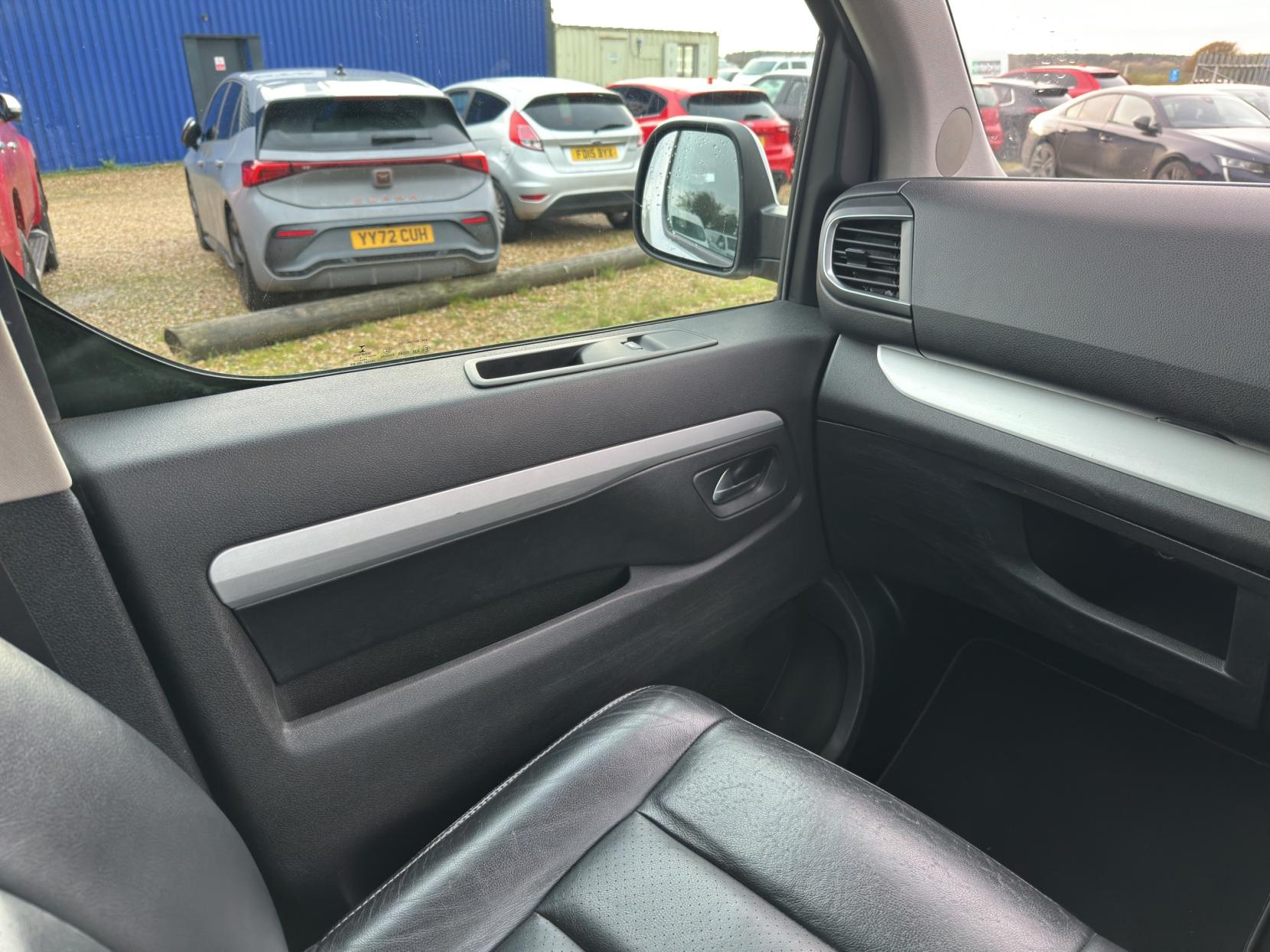 Peugeot Traveller 2.0 BlueHDi Allure Standard MPV 5dr Diesel EAT6 MWB Euro 6 (s/s) (180 ps)