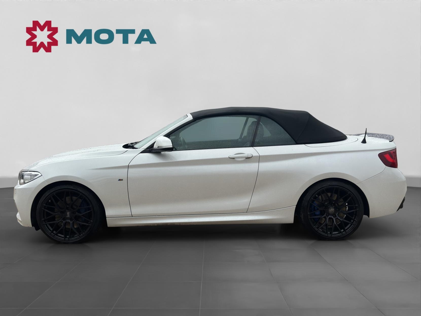 BMW 2 Series 3.0 M235i Convertible 2dr Petrol Auto Euro 6 (s/s) (326 ps)