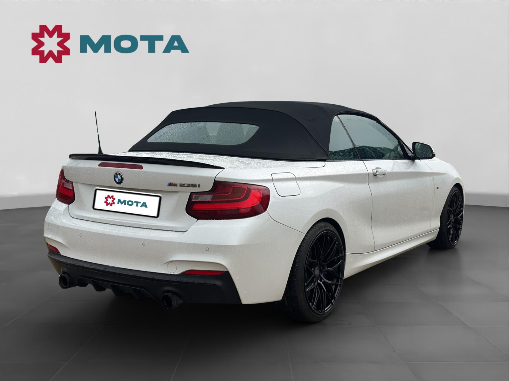BMW 2 Series 3.0 M235i Convertible 2dr Petrol Auto Euro 6 (s/s) (326 ps)