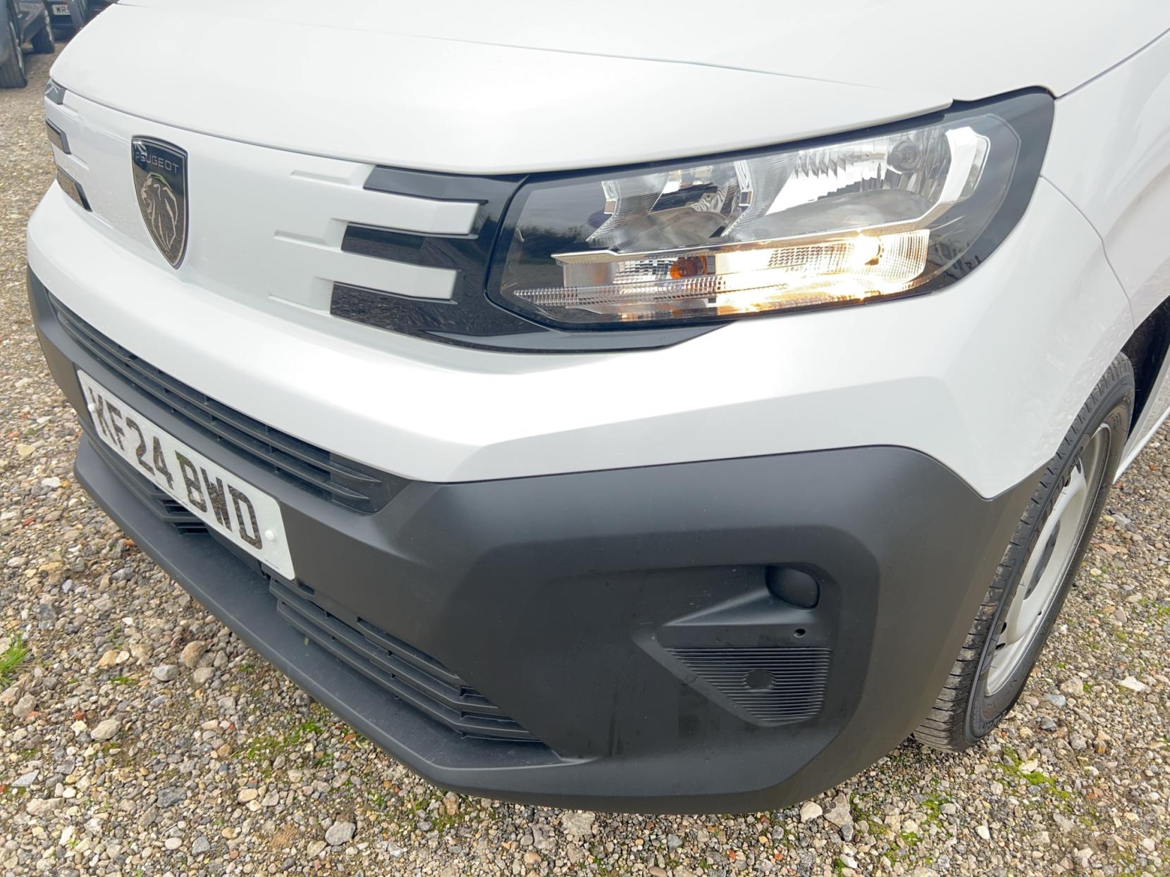 Peugeot Partner 1.5 BlueHDi 1000 Professional Standard Panel Van 5dr Diesel Manual SWB Euro 6 (s/s) (100 ps)