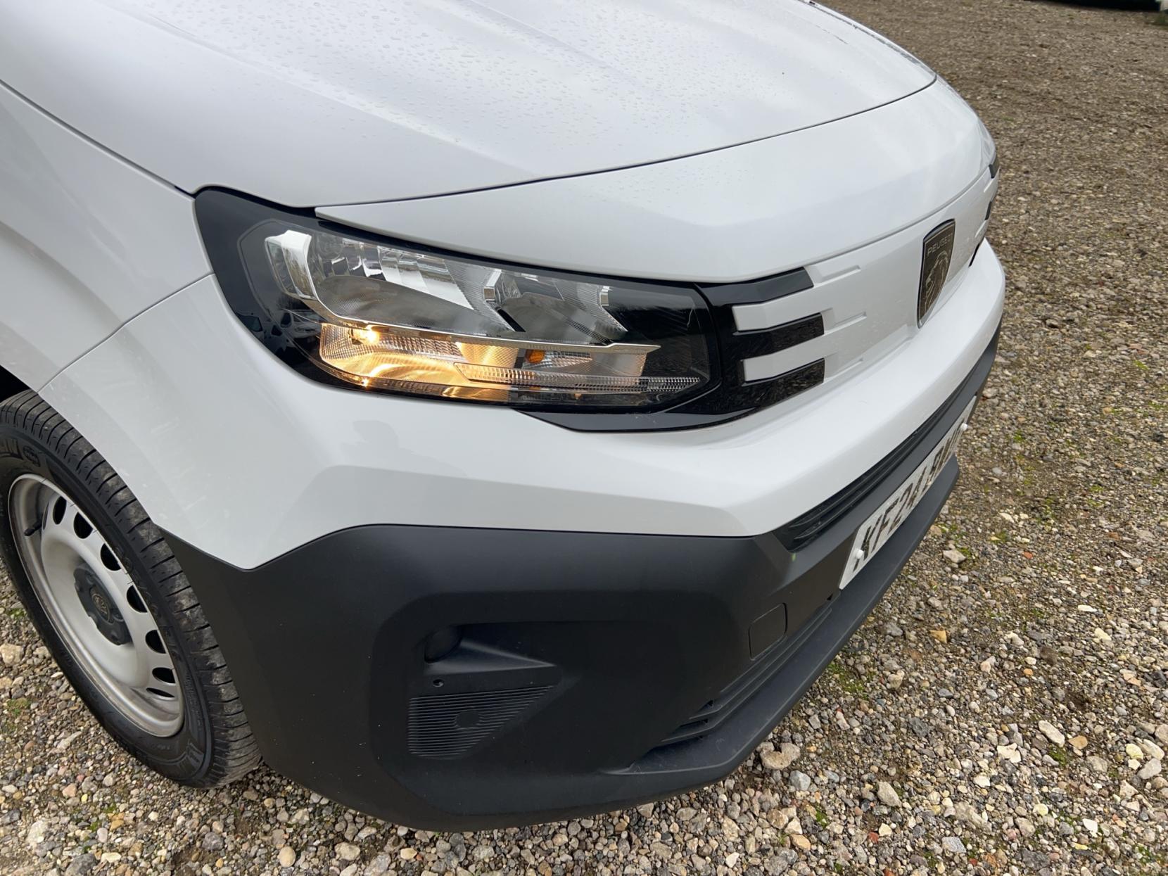 Peugeot Partner 1.5 BlueHDi 1000 Professional Standard Panel Van 5dr Diesel Manual SWB Euro 6 (s/s) (100 ps)