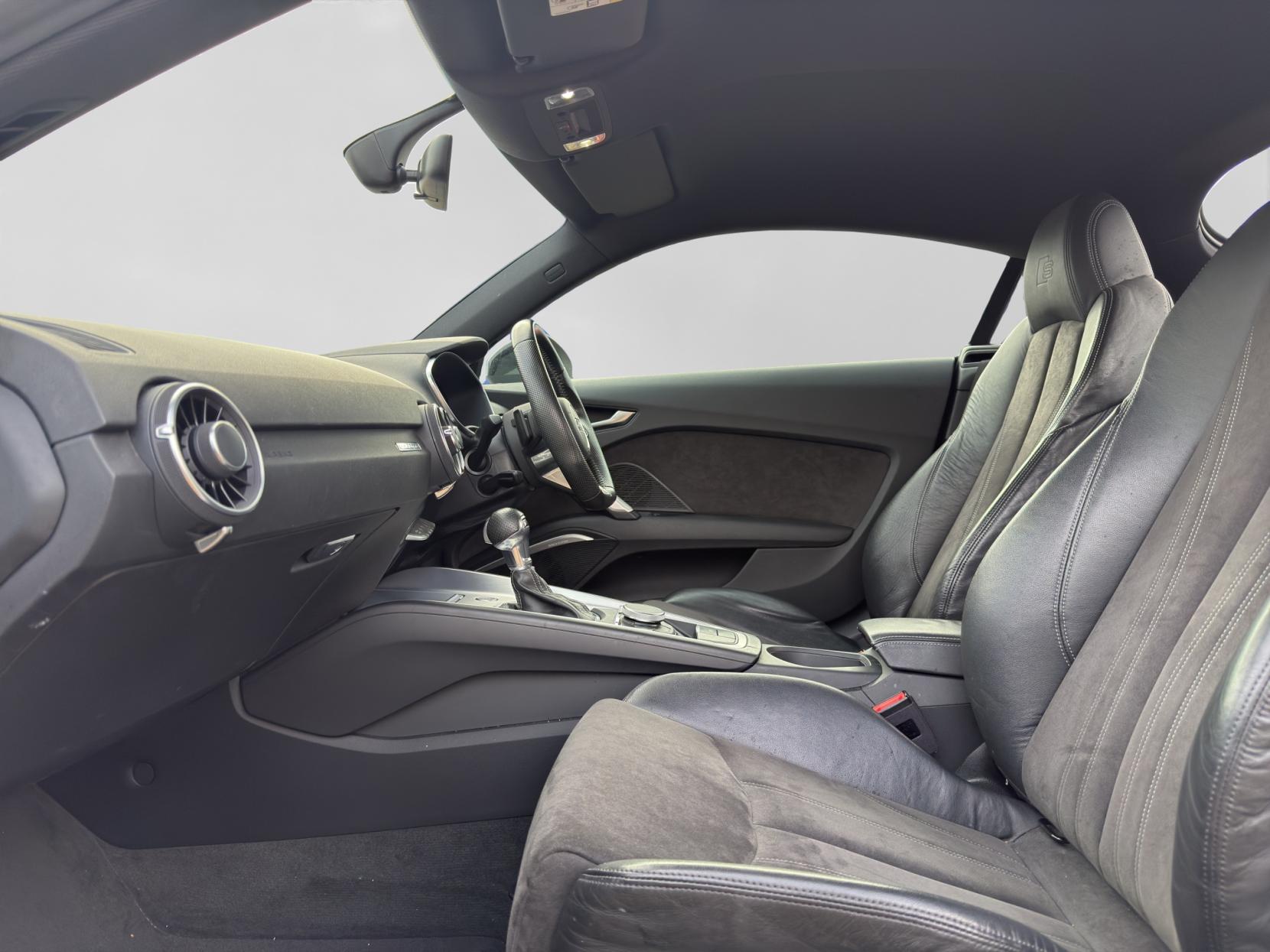 Audi TT 2.0 TDI Black Edition Coupe 3dr Diesel S Tronic quattro Euro 6 (s/s) (184 ps)