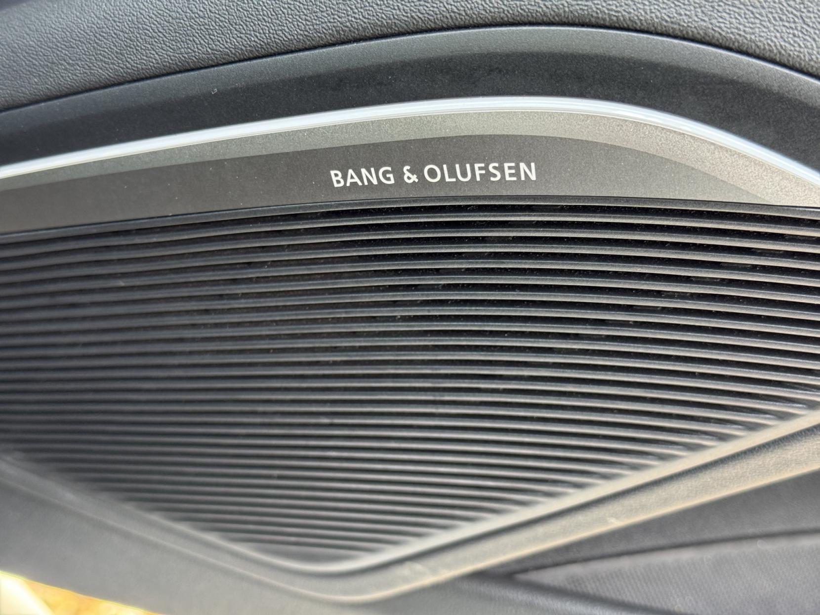 Audi TT 2.0 TDI Black Edition Coupe 3dr Diesel S Tronic quattro Euro 6 (s/s) (184 ps)