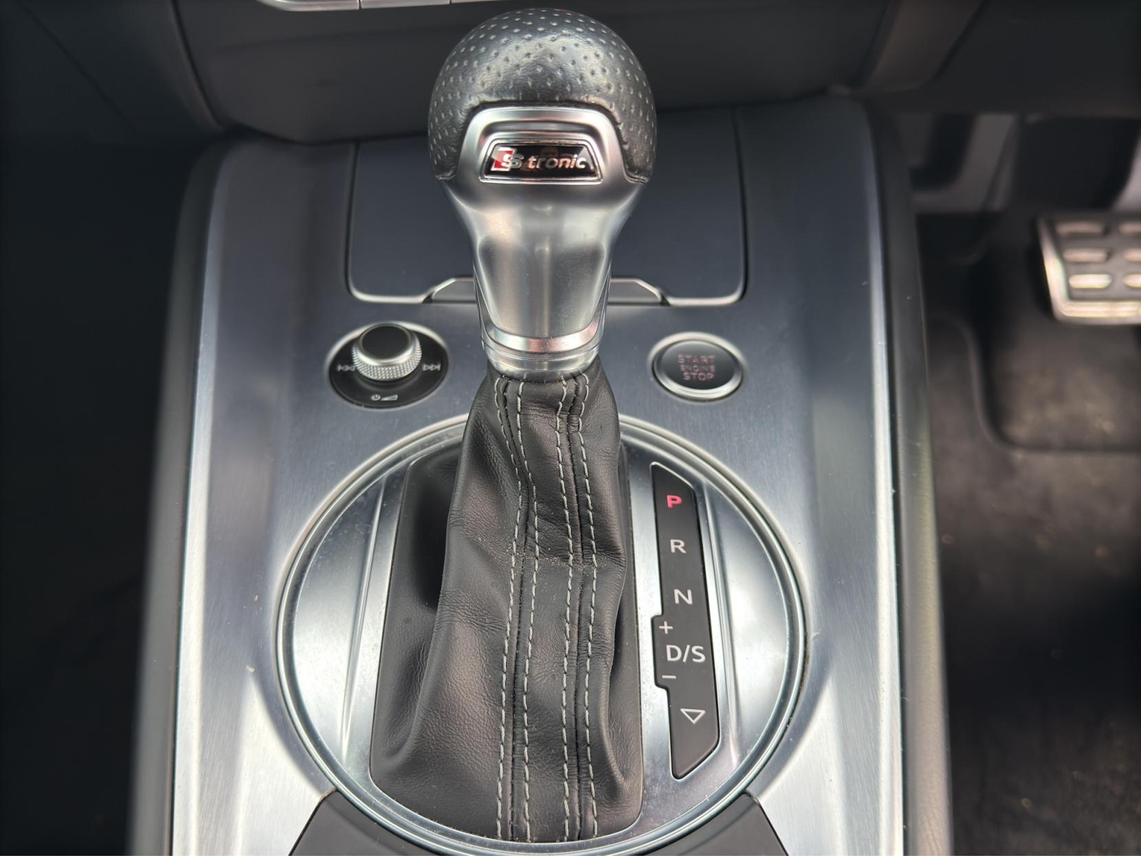 Audi TT 2.0 TDI Black Edition Coupe 3dr Diesel S Tronic quattro Euro 6 (s/s) (184 ps)