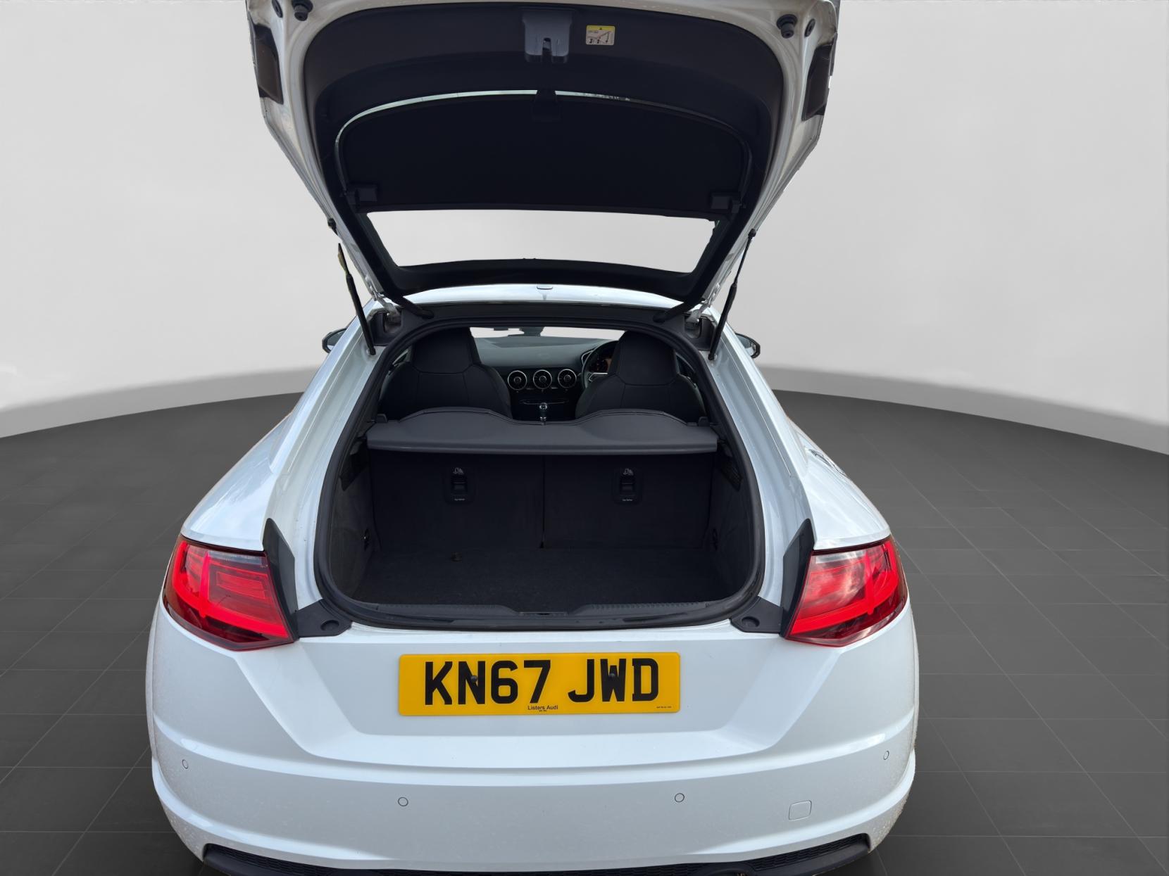 Audi TT 2.0 TDI Black Edition Coupe 3dr Diesel S Tronic quattro Euro 6 (s/s) (184 ps)