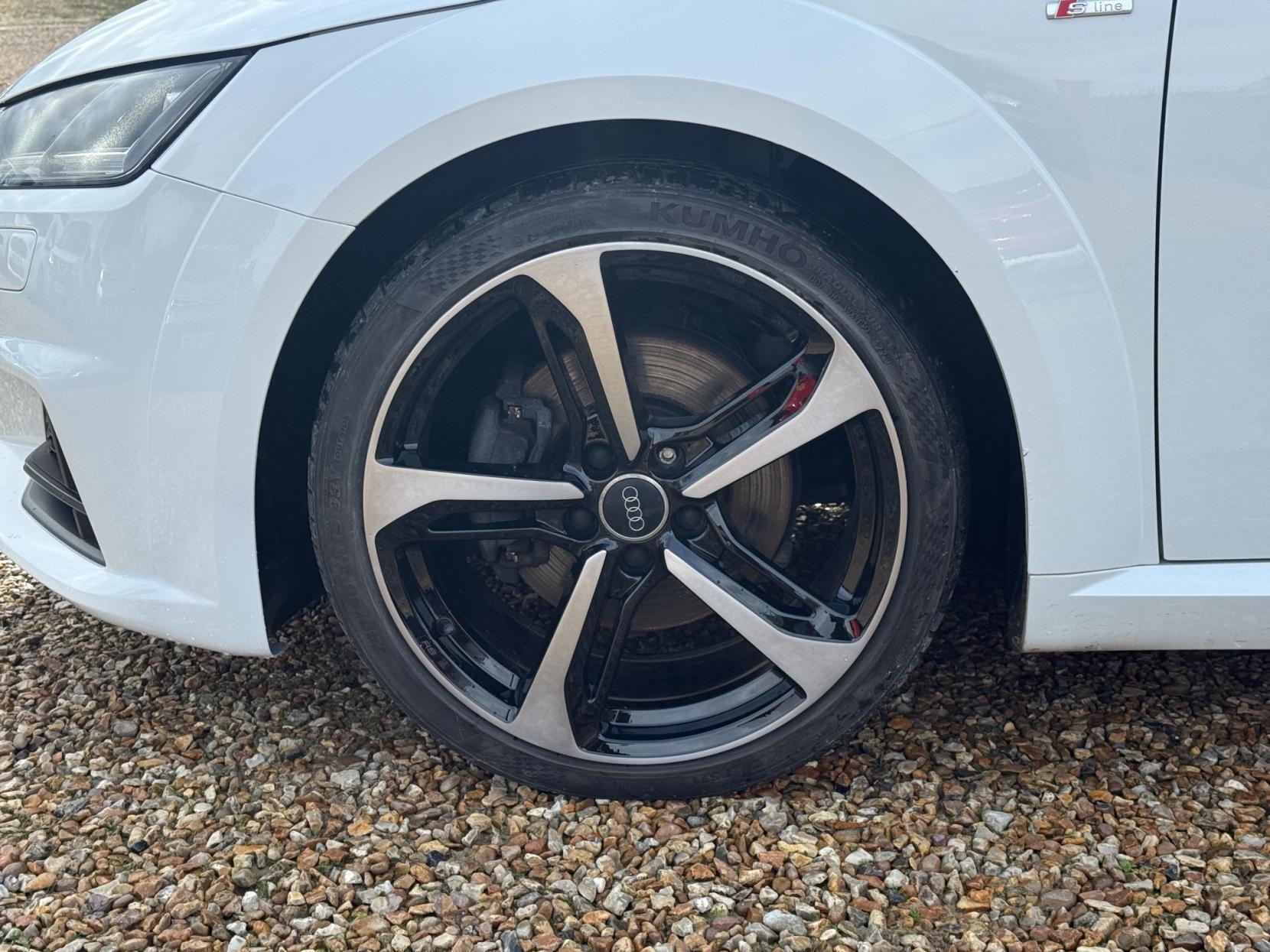 Audi TT 2.0 TDI Black Edition Coupe 3dr Diesel S Tronic quattro Euro 6 (s/s) (184 ps)