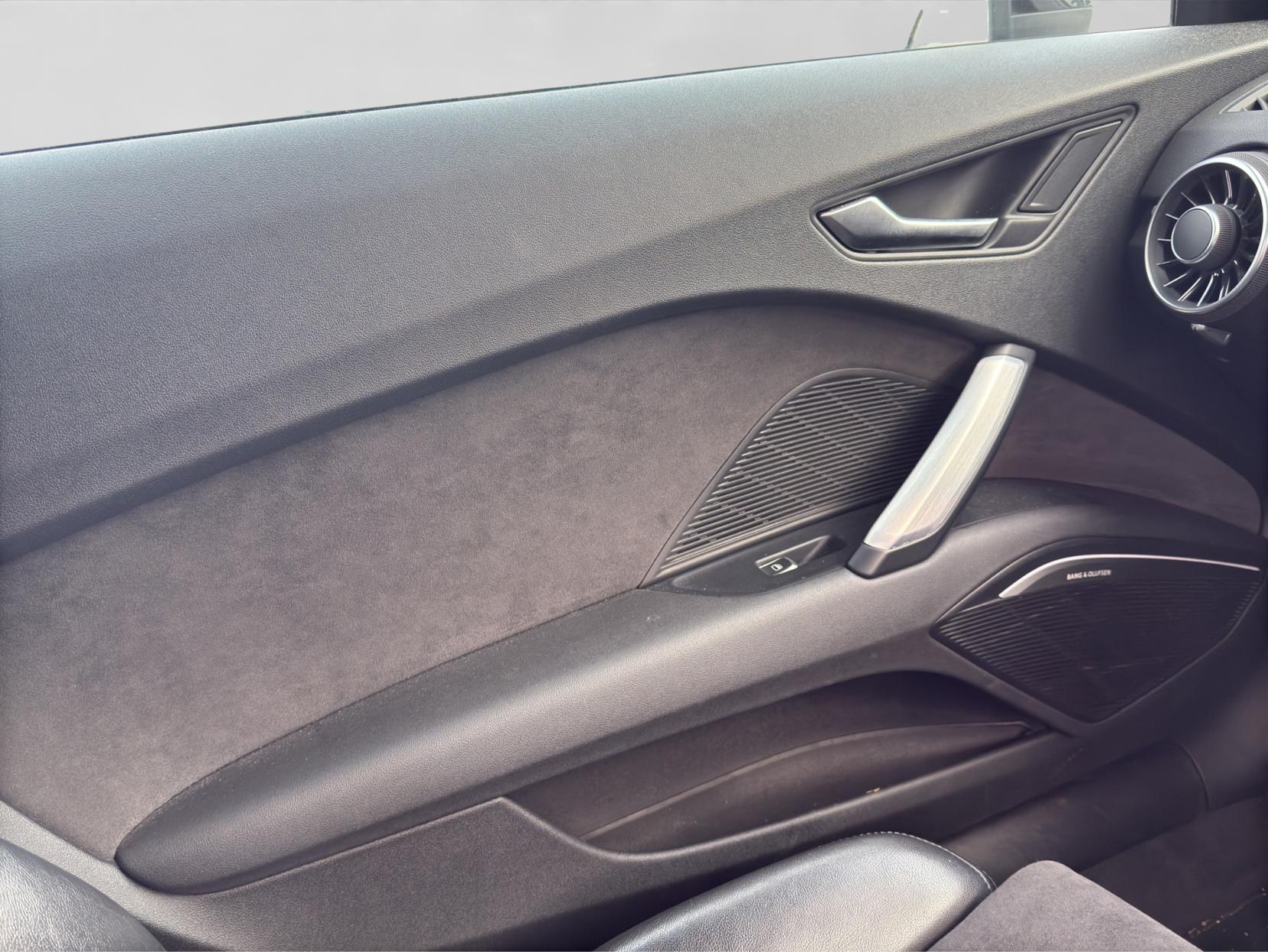 Audi TT 2.0 TDI Black Edition Coupe 3dr Diesel S Tronic quattro Euro 6 (s/s) (184 ps)