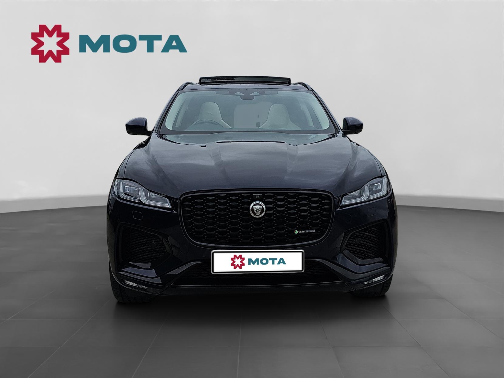 Jaguar F-PACE 3.0 D300 MHEV R-Dynamic HSE SUV 5dr Diesel Auto AWD Euro 6 (s/s) (300 ps)