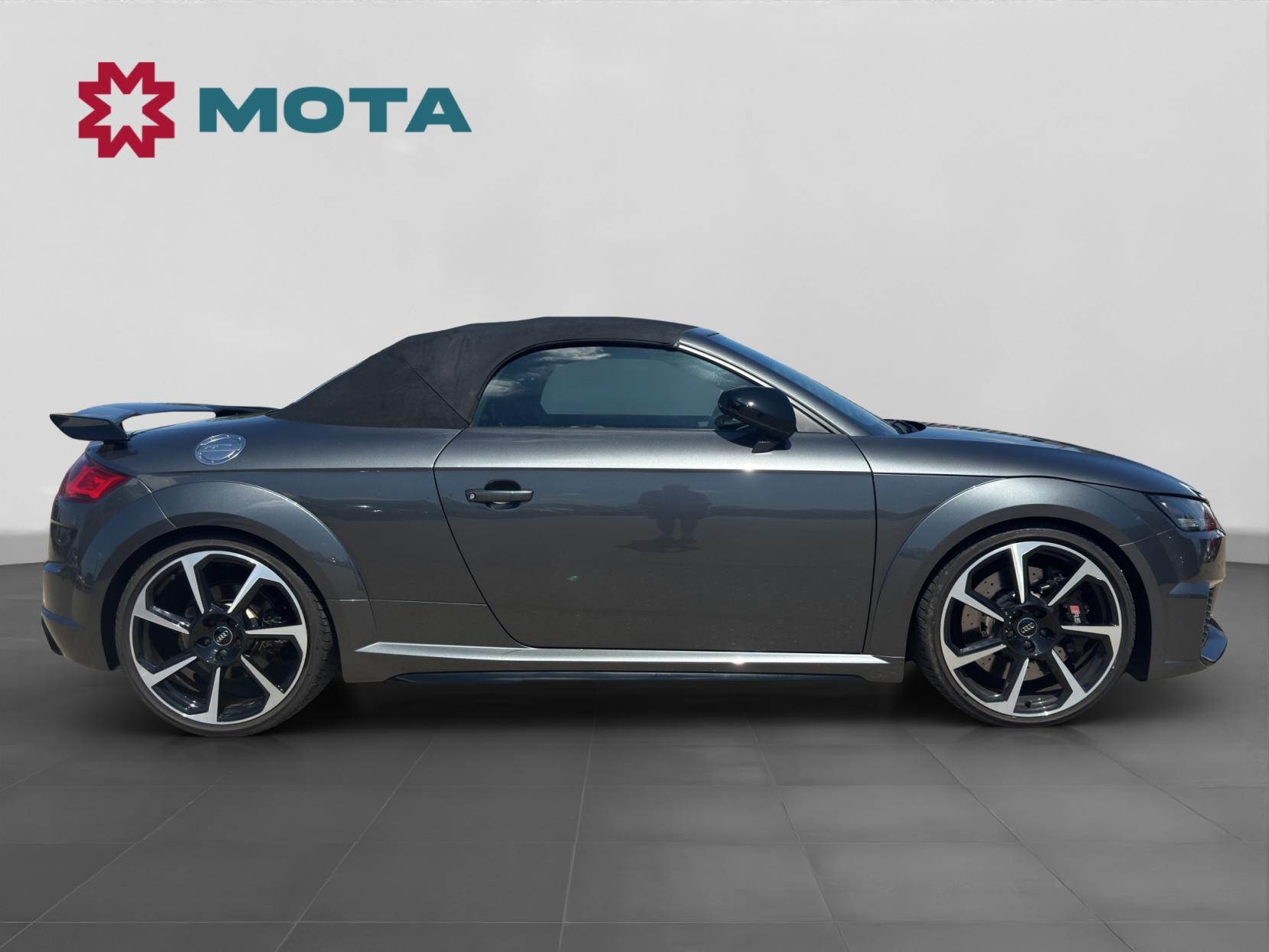 Audi TT RS 2.5 TFSI Sport Edition Roadster 2dr Petrol S Tronic quattro Euro 6 (s/s) (400 ps)