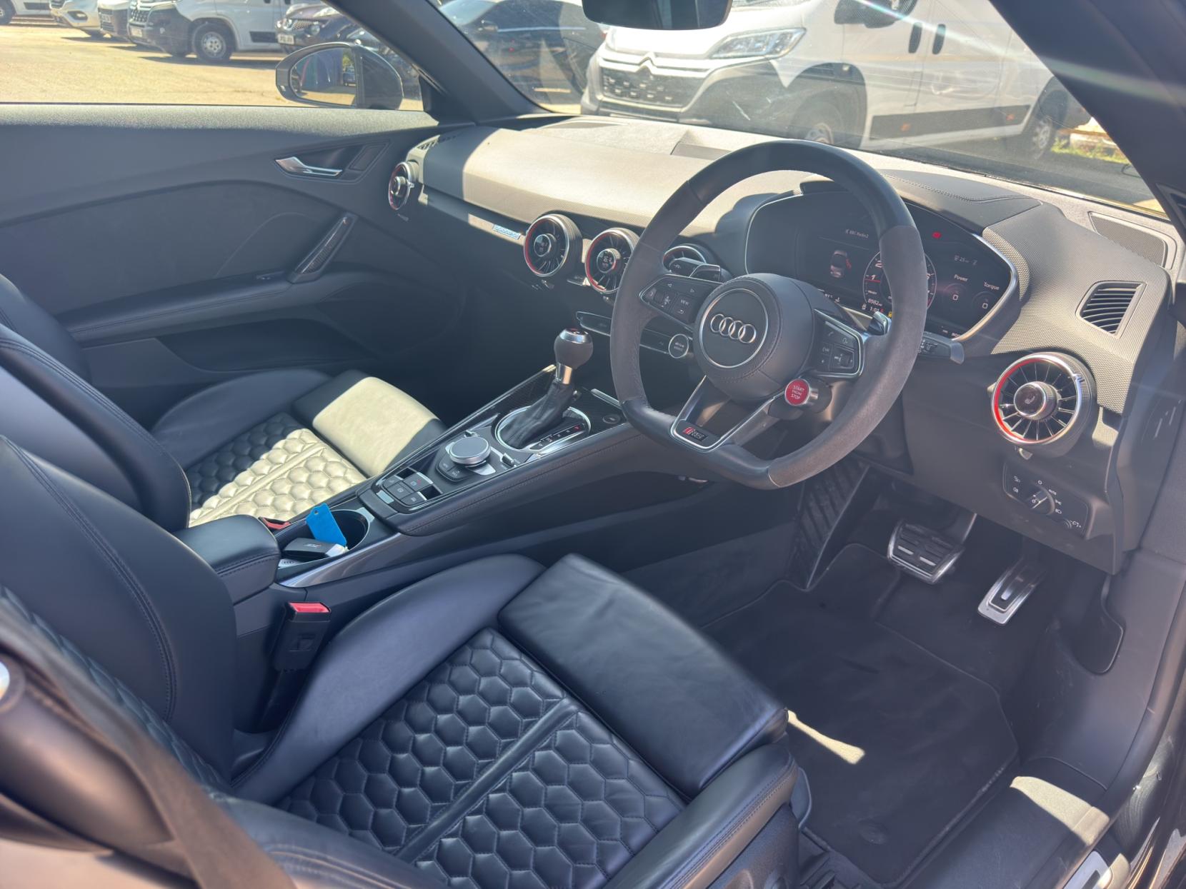 Audi TT RS 2.5 TFSI Sport Edition Roadster 2dr Petrol S Tronic quattro Euro 6 (s/s) (400 ps)