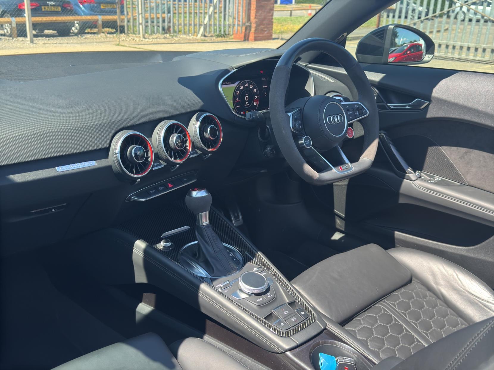 Audi TT RS 2.5 TFSI Sport Edition Roadster 2dr Petrol S Tronic quattro Euro 6 (s/s) (400 ps)