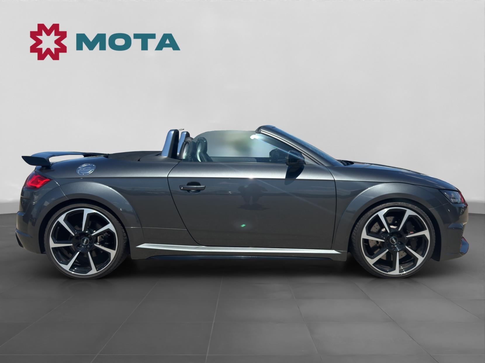 Audi TT RS 2.5 TFSI Sport Edition Roadster 2dr Petrol S Tronic quattro Euro 6 (s/s) (400 ps)