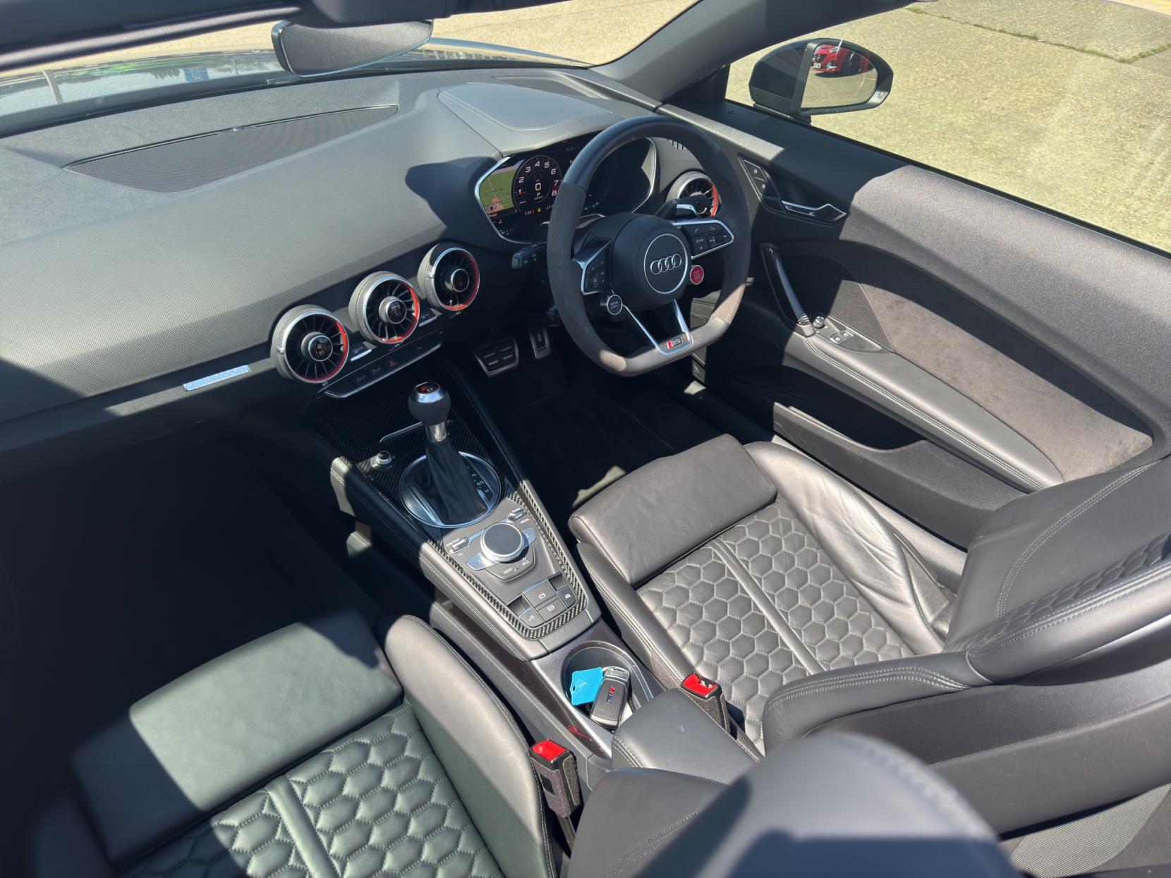 Audi TT RS 2.5 TFSI Sport Edition Roadster 2dr Petrol S Tronic quattro Euro 6 (s/s) (400 ps)