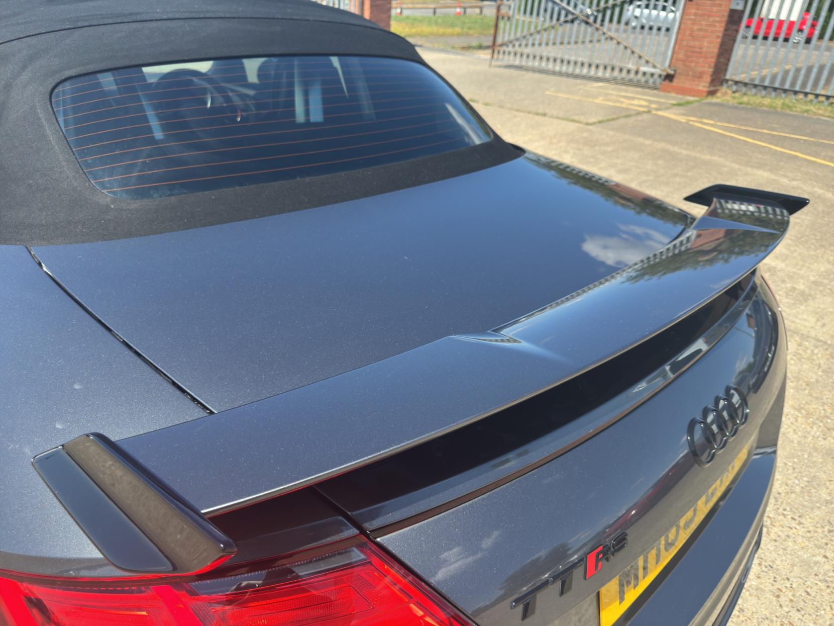 Audi TT RS 2.5 TFSI Sport Edition Roadster 2dr Petrol S Tronic quattro Euro 6 (s/s) (400 ps)