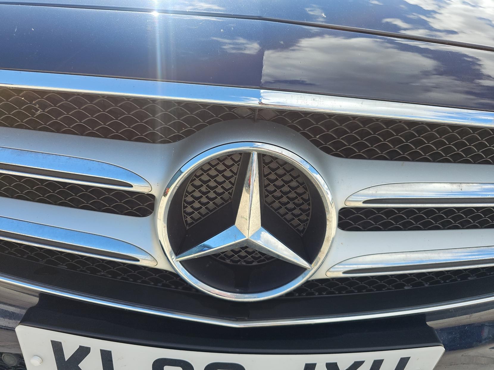 Mercedes-Benz E Class 2.9 E400d AMG Line Saloon 4dr Diesel G-Tronic+ 4MATIC Euro 6 (s/s) (340 ps)