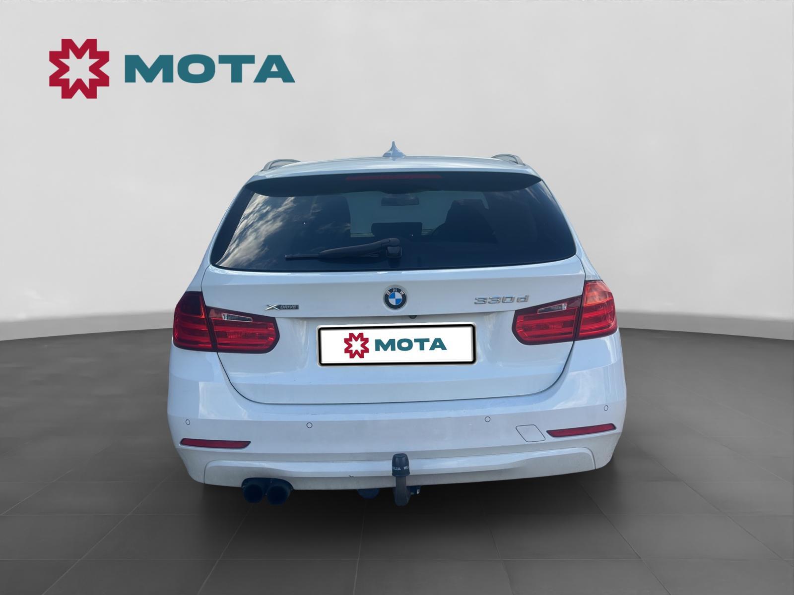 BMW 3 Series 3.0