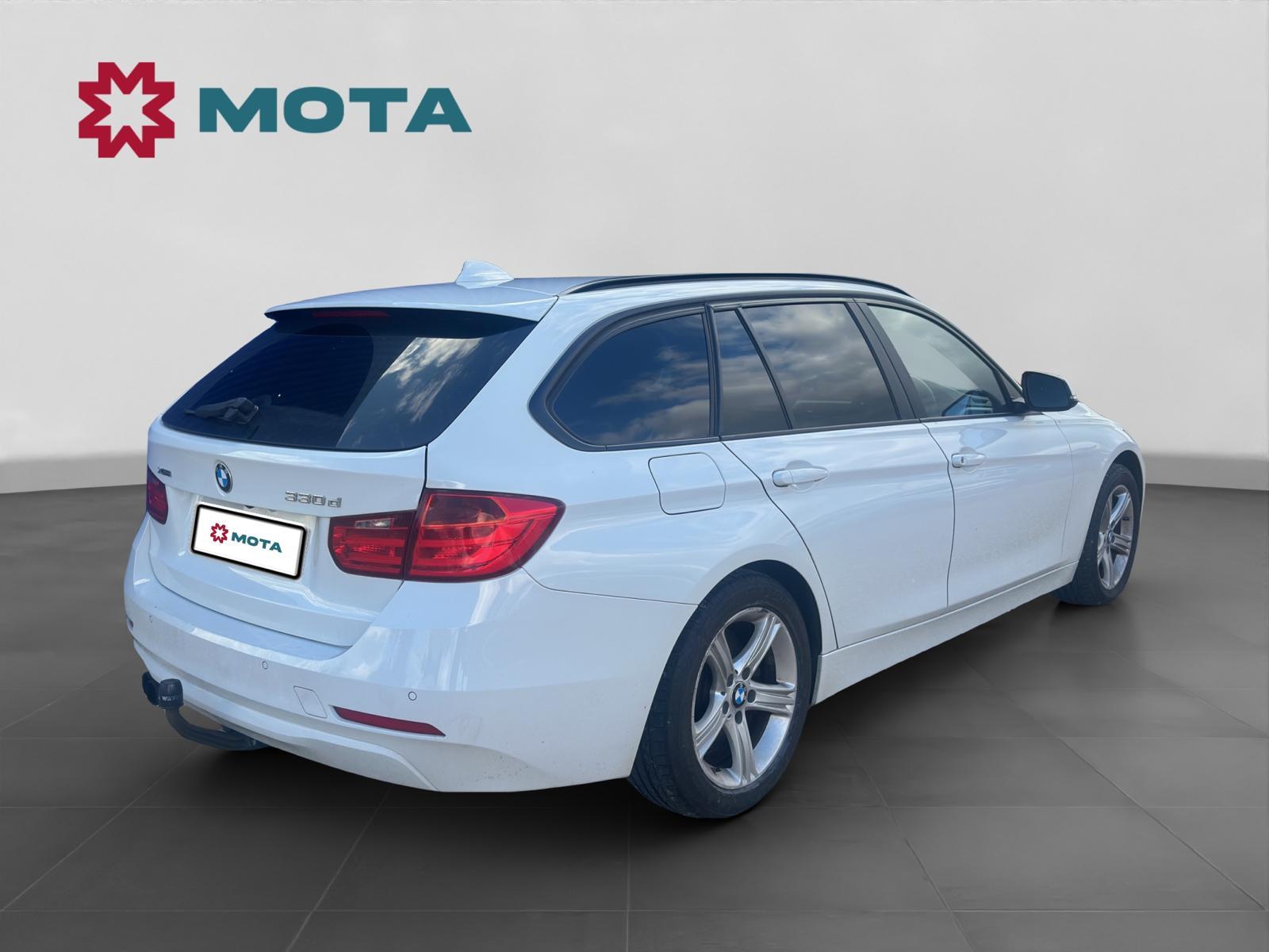 BMW 3 Series 3.0