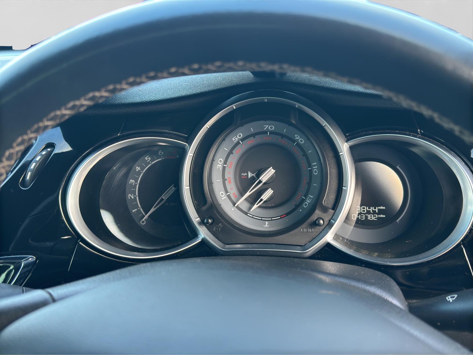 DS AUTOMOBILES DS 3 1.2 PureTech Connected Chic Hatchback 3dr Petrol Manual Euro 6 (82 ps)