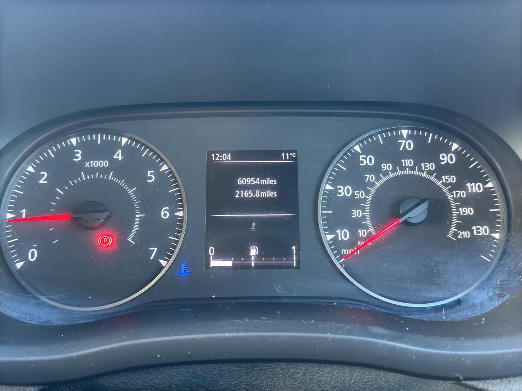 Renault Master 2.3 dCi 35 Business+ Panel Van 4dr Diesel Manual FWD LWB Medium Roof Euro 6 (135 ps)