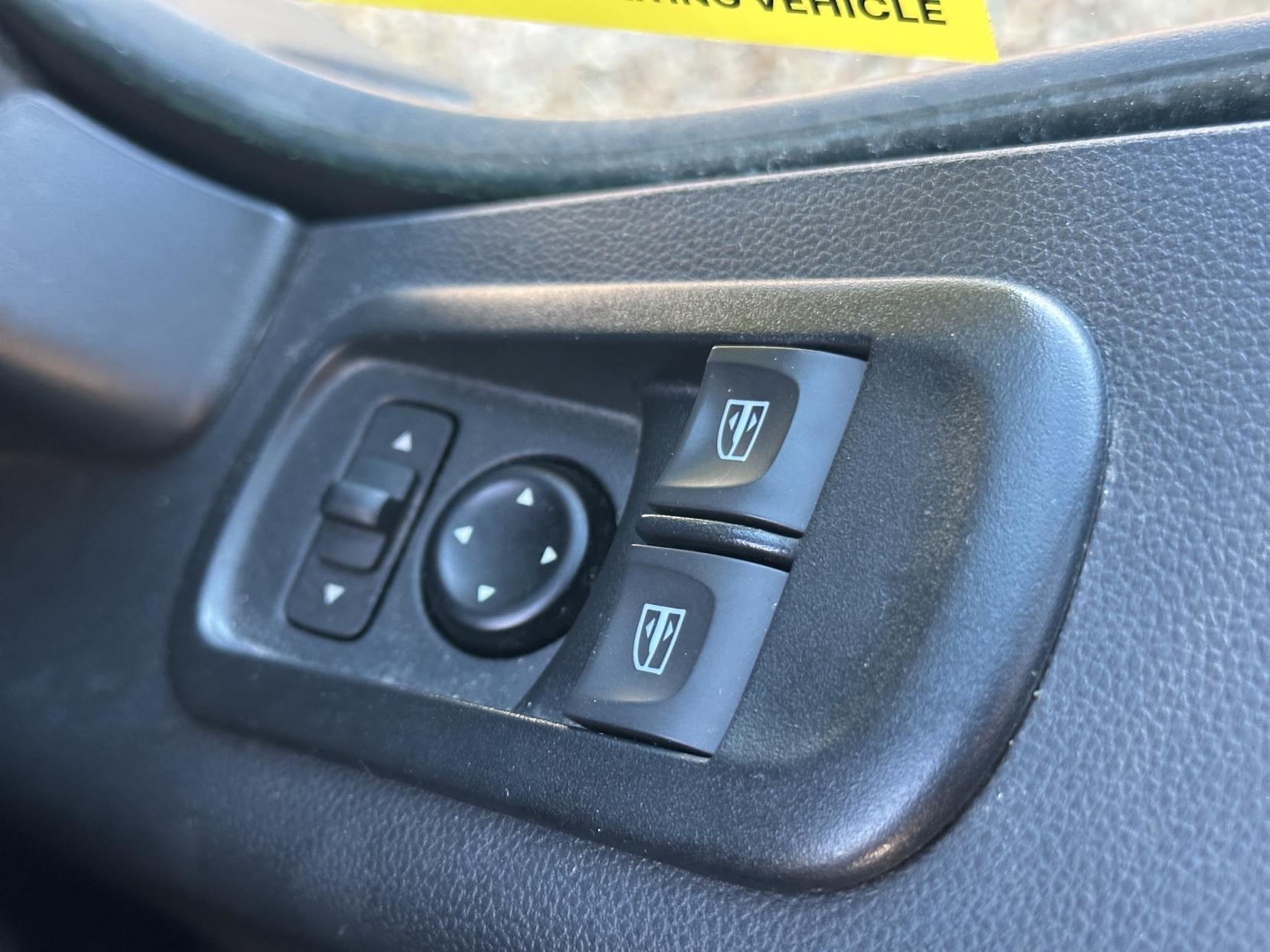 Renault Master 2.3 dCi 35 Business+ Panel Van 4dr Diesel Manual FWD LWB Medium Roof Euro 6 (135 ps)