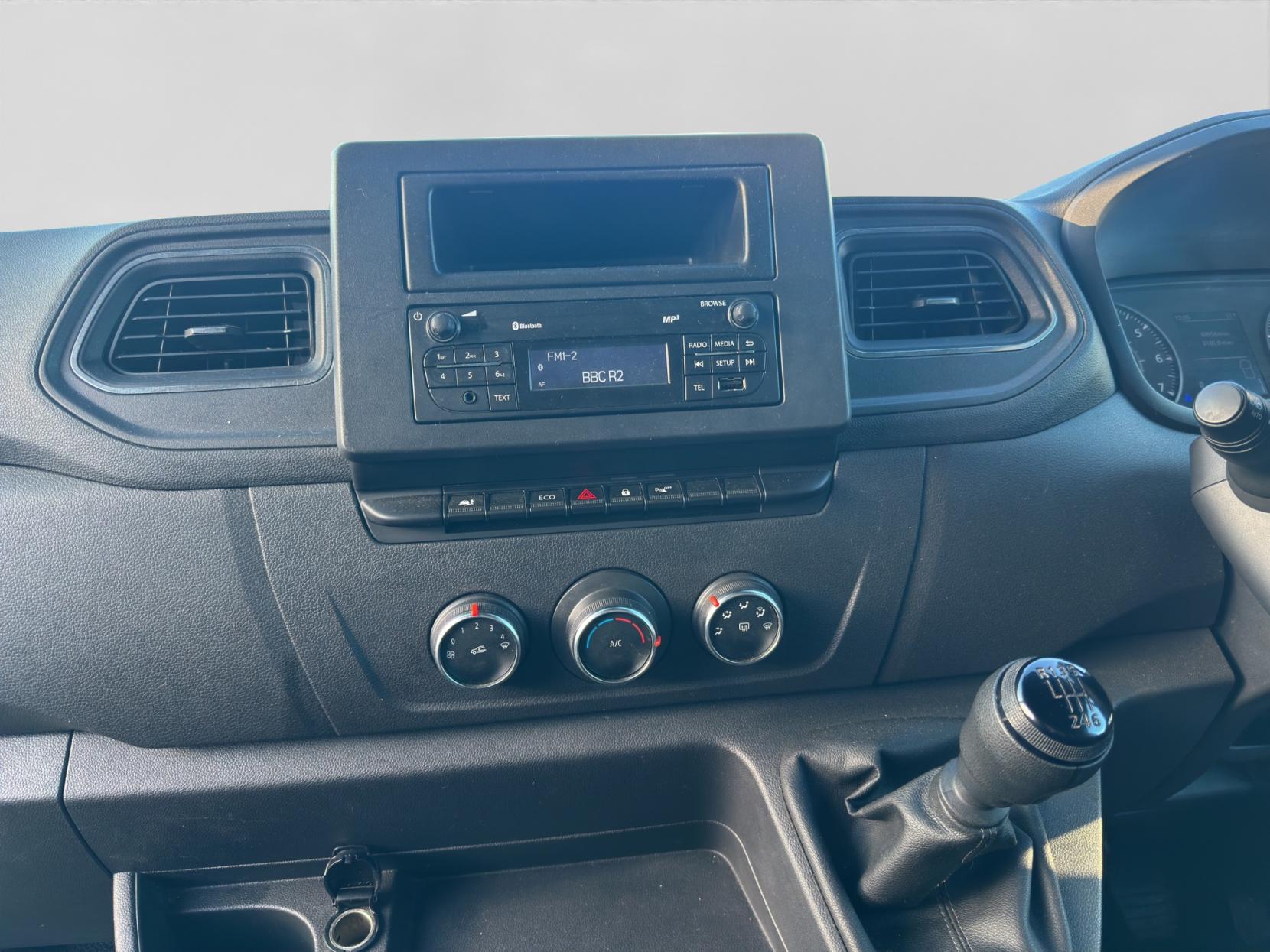 Renault Master 2.3 dCi 35 Business+ Panel Van 4dr Diesel Manual FWD LWB Medium Roof Euro 6 (135 ps)