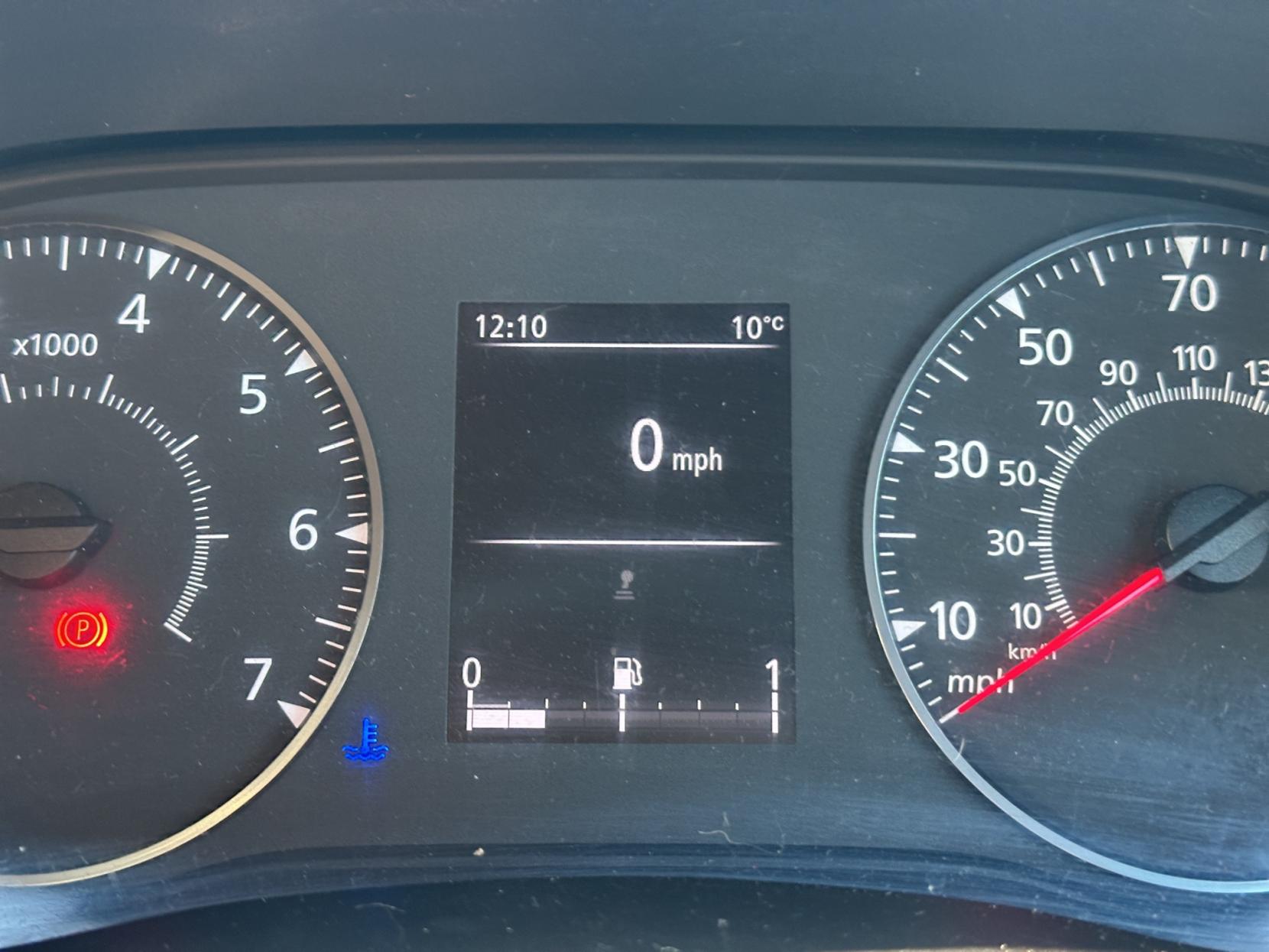 Renault Master 2.3 dCi 35 Business+ Panel Van 4dr Diesel Manual FWD LWB Medium Roof Euro 6 (135 ps)