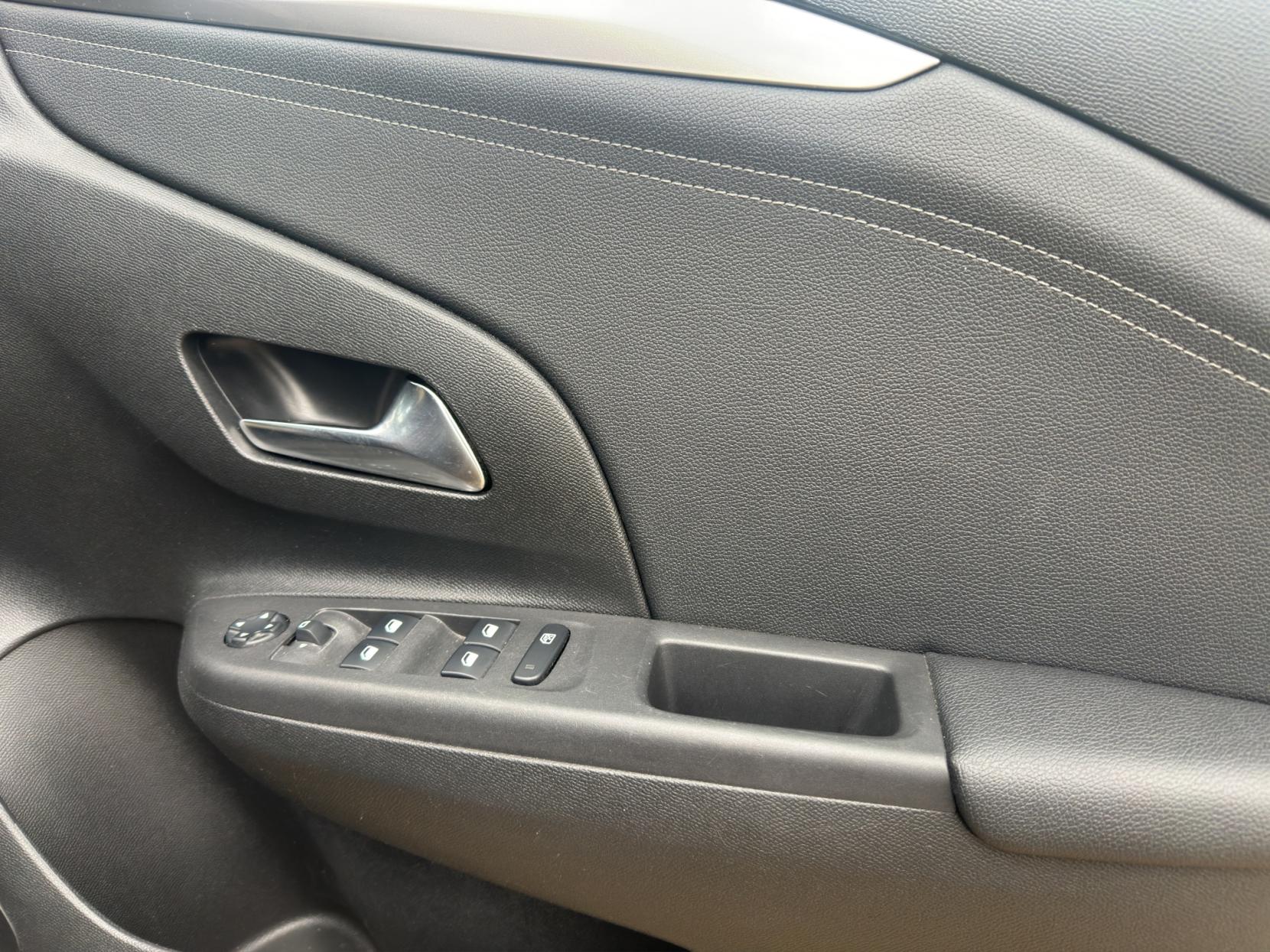 Vauxhall Corsa 1.2 Turbo SRi Hatchback 5dr Petrol Manual Euro 6 (s/s) (100 ps)