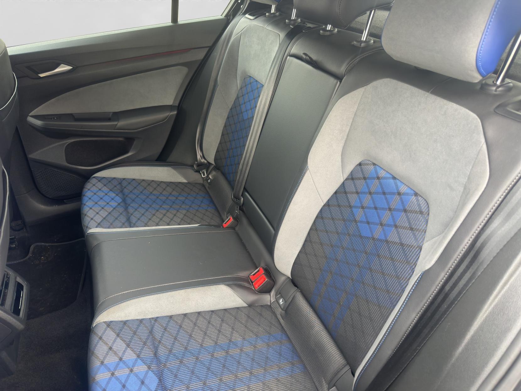 Volkswagen Golf 2.0 TSI R Hatchback 5dr Petrol DSG 4Motion Euro 6 (s/s) (320 ps)