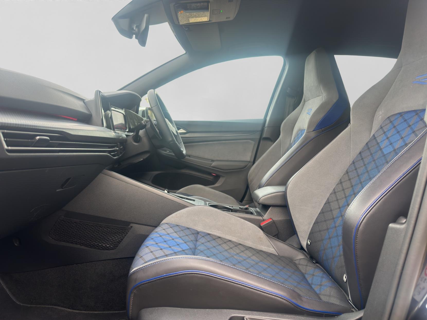 Volkswagen Golf 2.0 TSI R Hatchback 5dr Petrol DSG 4Motion Euro 6 (s/s) (320 ps)