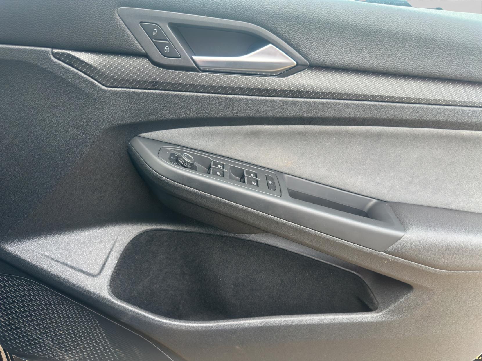 Volkswagen Golf 2.0 TSI R Hatchback 5dr Petrol DSG 4Motion Euro 6 (s/s) (320 ps)