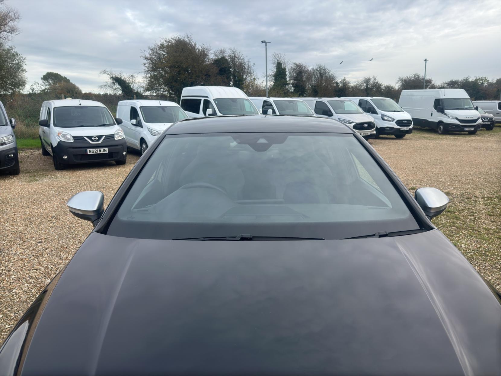 Volkswagen Golf 2.0 TSI R Hatchback 5dr Petrol DSG 4Motion Euro 6 (s/s) (320 ps)