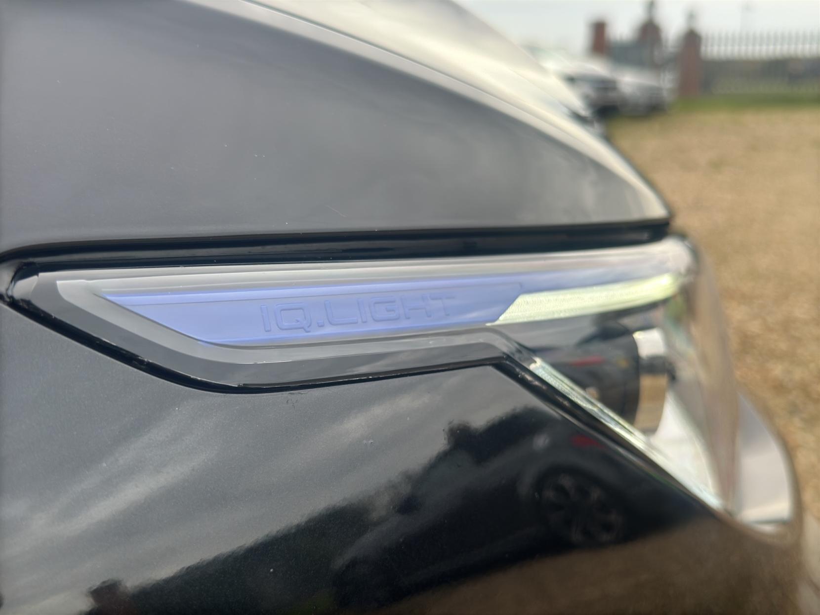 Volkswagen Golf 2.0 TSI R Hatchback 5dr Petrol DSG 4Motion Euro 6 (s/s) (320 ps)