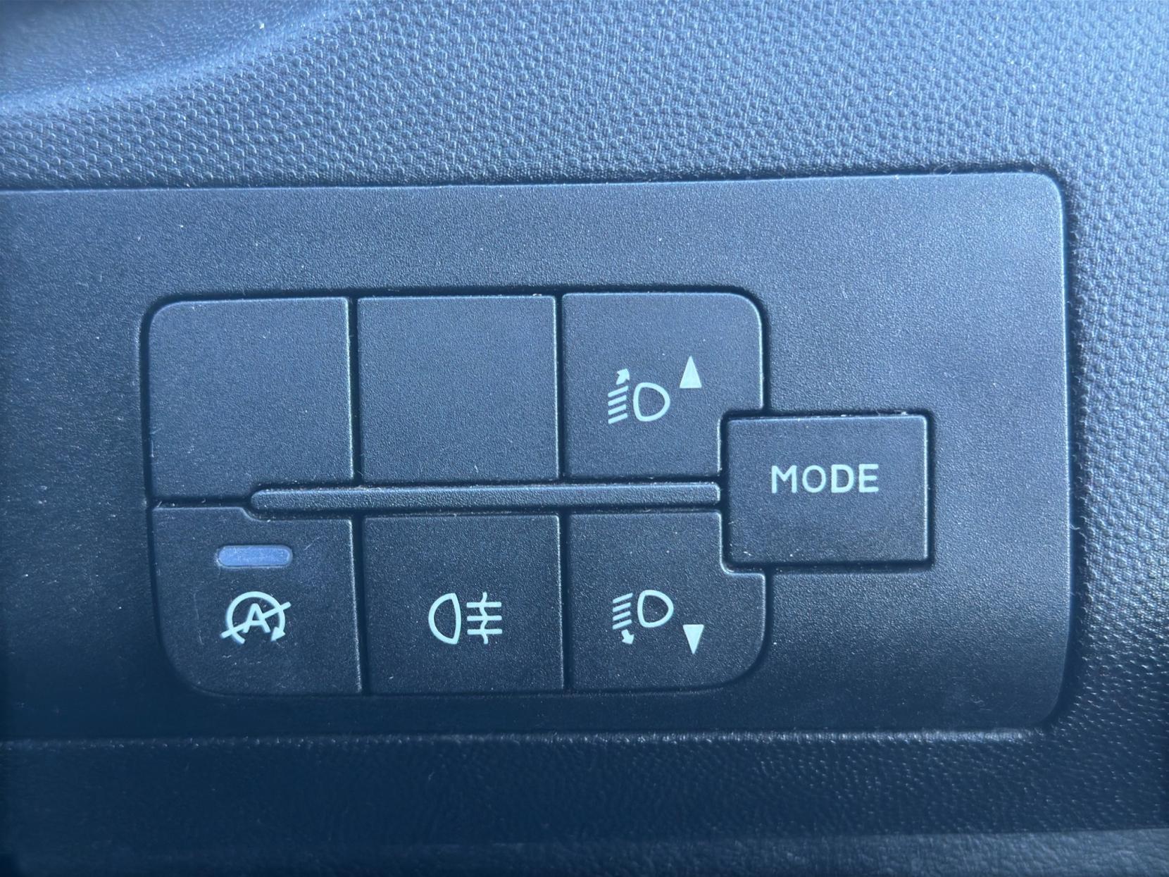 Vauxhall Movano 2.2 CDTi 3500 BiTurbo Dynamic Panel Van 5dr Diesel Manual FWD L3 H2 Euro 6 (s/s) (140 ps)