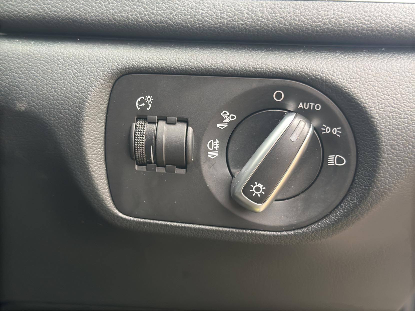 Audi Q3 2.0 TDI Sport SUV 5dr Diesel Manual Euro 6 (s/s) (150 ps)