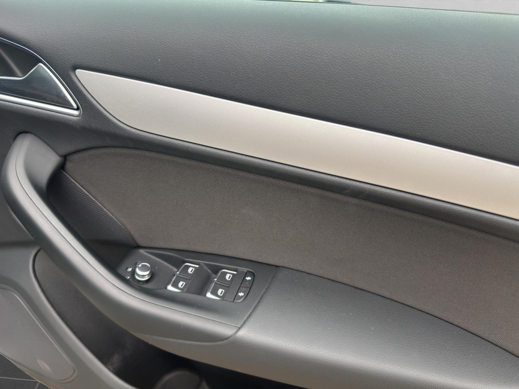 Audi Q3 2.0 TDI Sport SUV 5dr Diesel Manual Euro 6 (s/s) (150 ps)