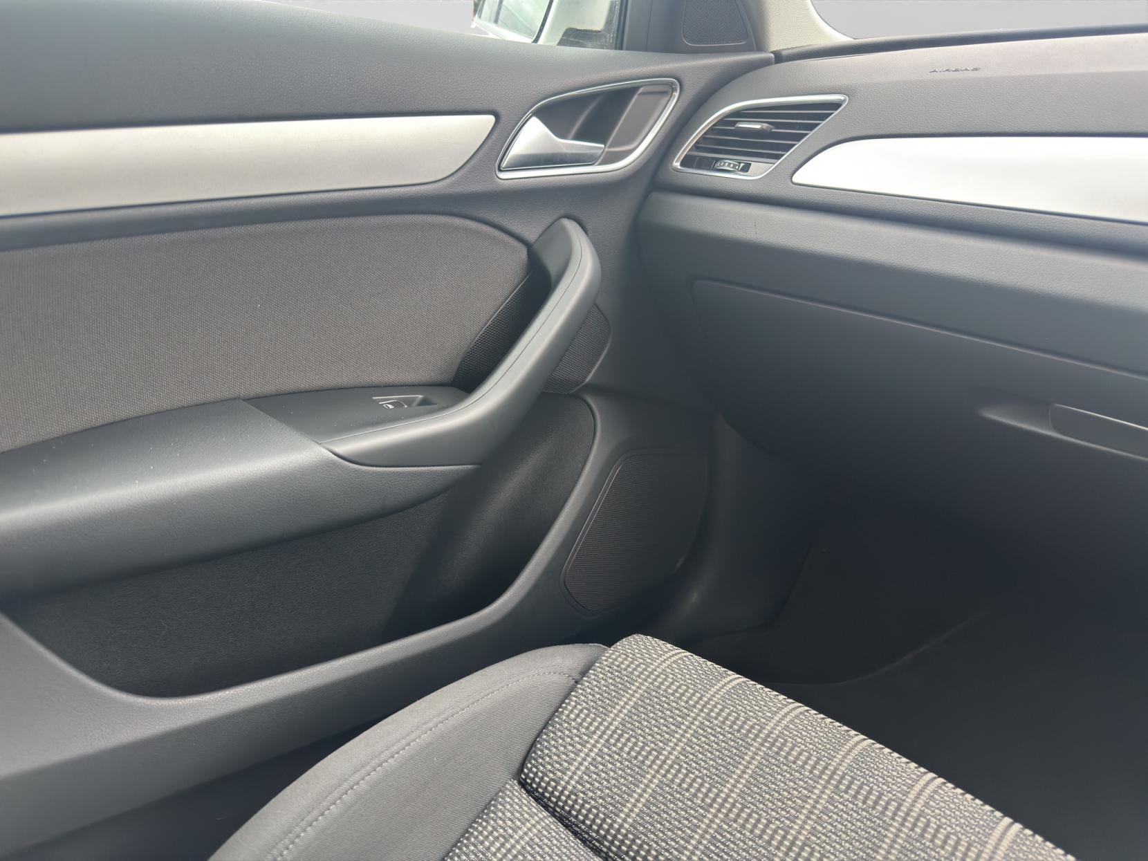 Audi Q3 2.0 TDI Sport SUV 5dr Diesel Manual Euro 6 (s/s) (150 ps)