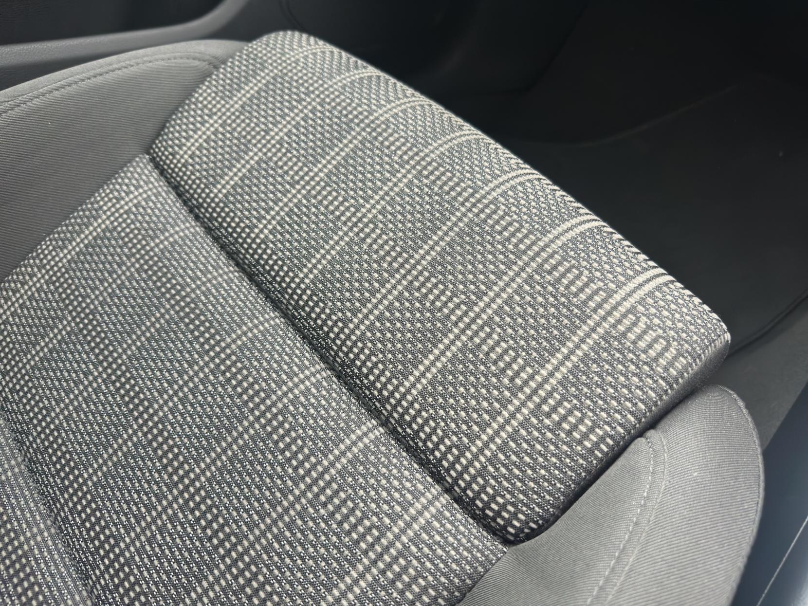 Audi Q3 2.0 TDI Sport SUV 5dr Diesel Manual Euro 6 (s/s) (150 ps)