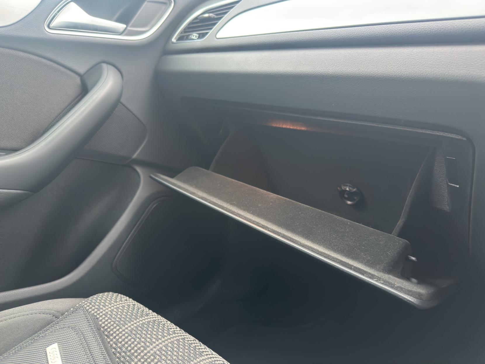 Audi Q3 2.0 TDI Sport SUV 5dr Diesel Manual Euro 6 (s/s) (150 ps)