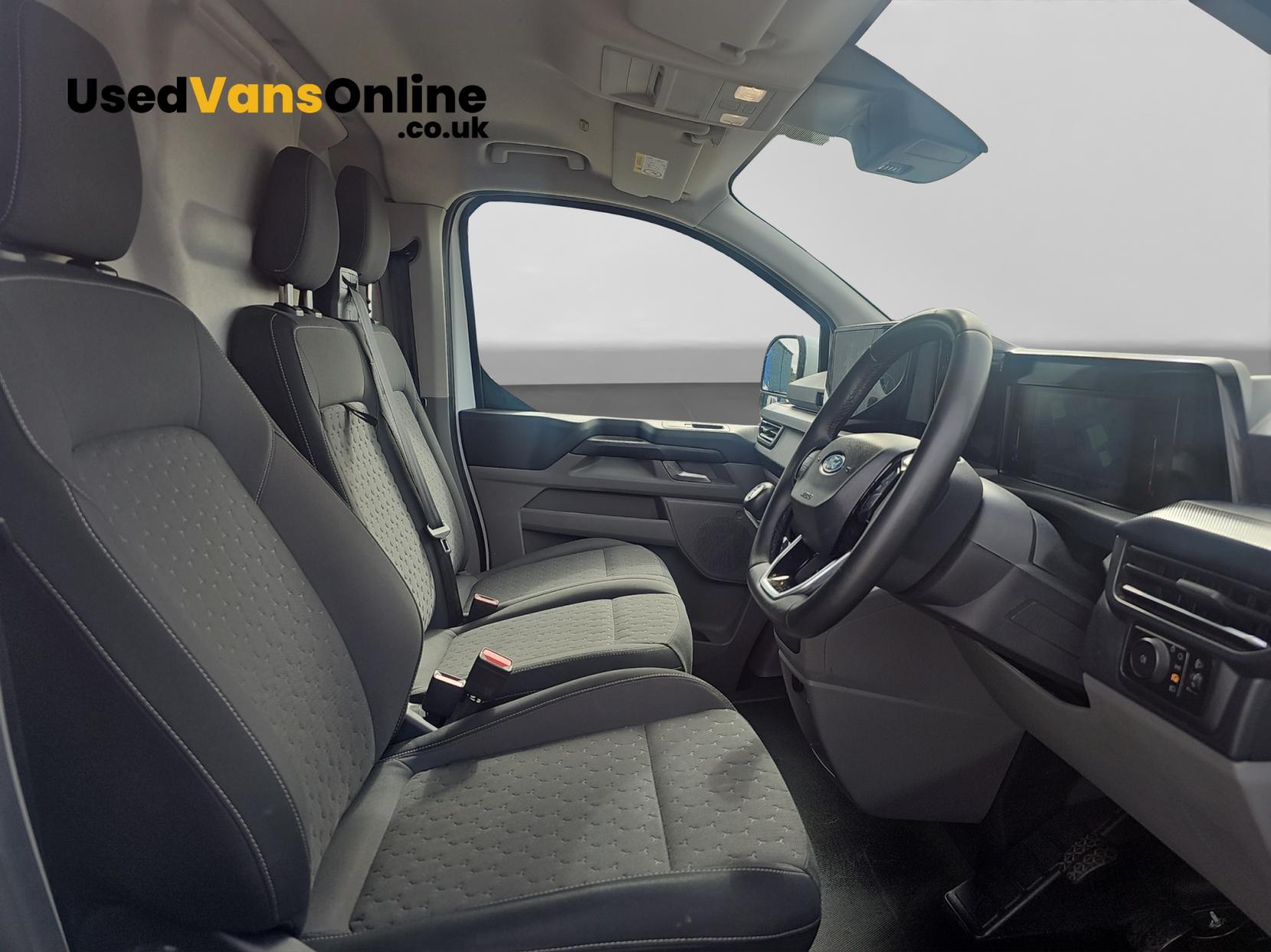 Ford Transit Custom 2.0 300 EcoBlue Limited Panel Van 5dr Diesel Manual L2 H1 Euro 6 (s/s) (136 ps)