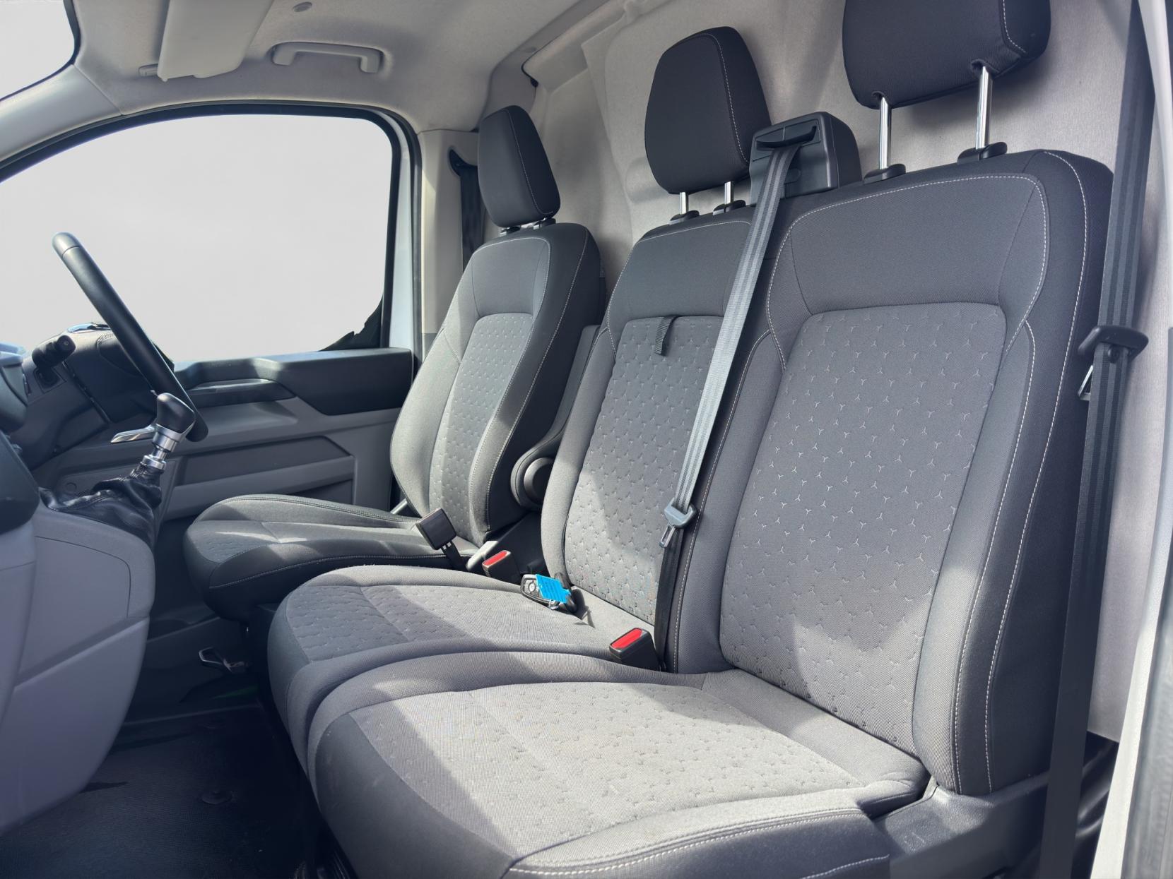 Ford Transit Custom 2.0 300 EcoBlue Limited Panel Van 5dr Diesel Manual L2 H1 Euro 6 (s/s) (136 ps)