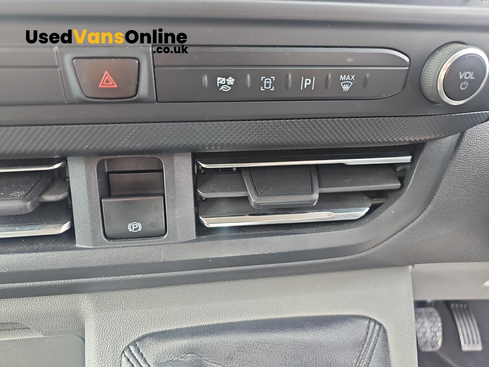 Ford Transit Custom 2.0 300 EcoBlue Limited Panel Van 5dr Diesel Manual L2 H1 Euro 6 (s/s) (136 ps)