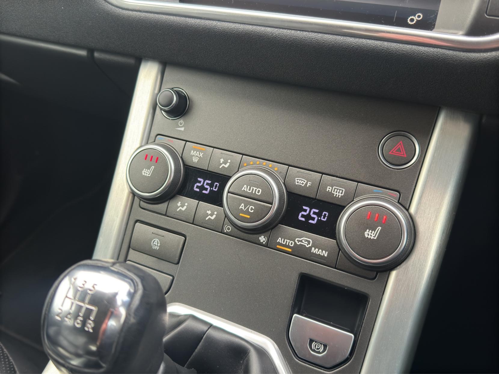 Land Rover Range Rover Evoque 2.0 eD4 SE Tech SUV 5dr Diesel Manual FWD Euro 6 (s/s) (150 ps)